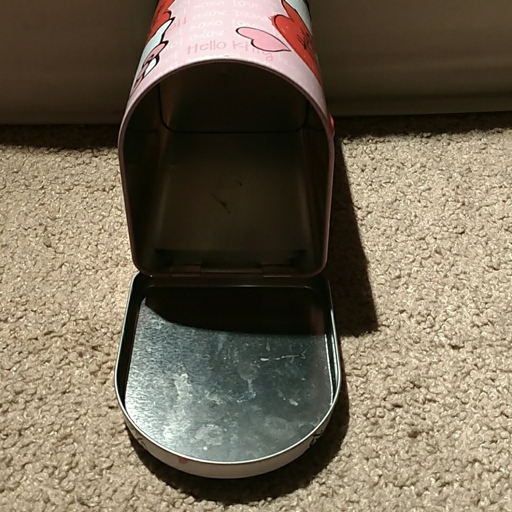 Hello kitty  mail box - Picture 3 of 4